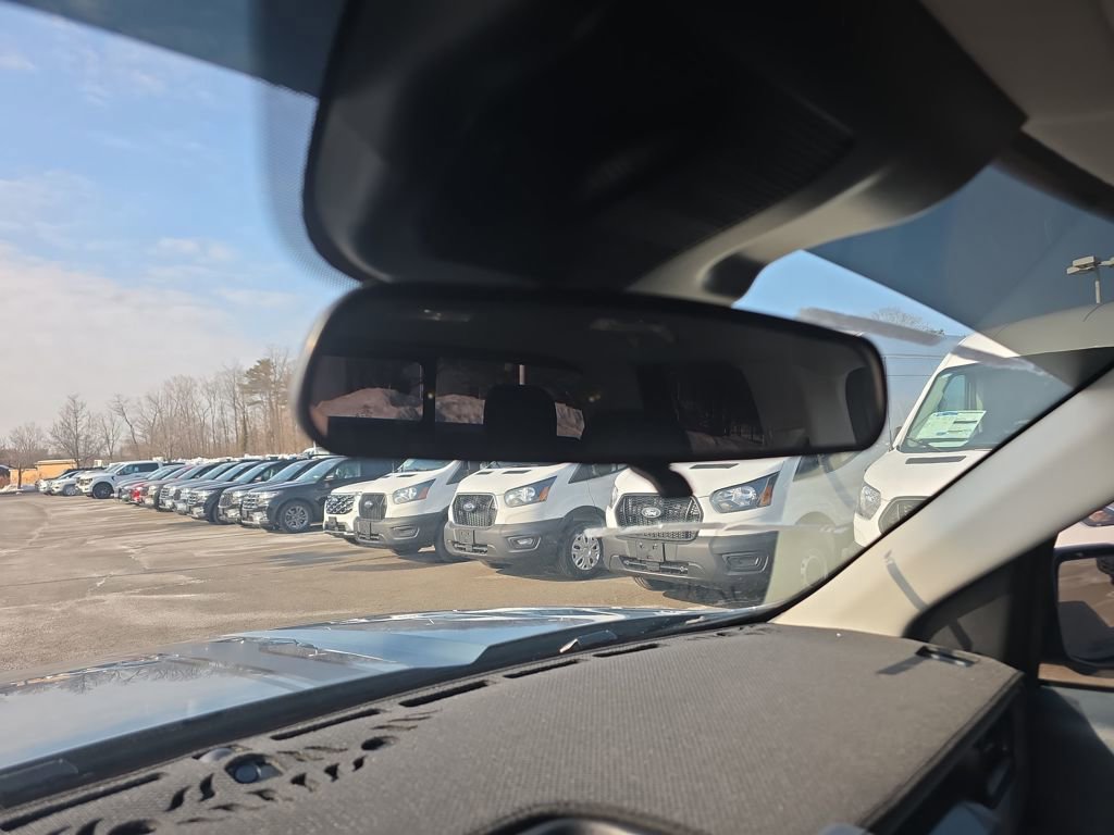 Certified 2025 Ford Maverick Lariat w/ Black Appearance Package image 38