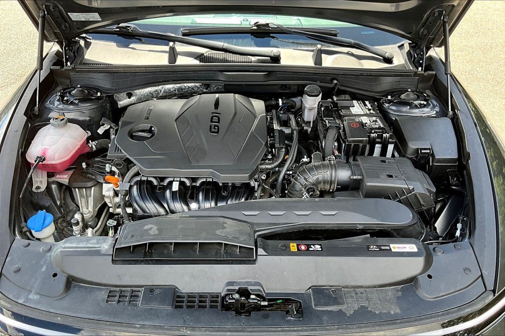 Used 2025 Hyundai Sonata SEL FWD image 32