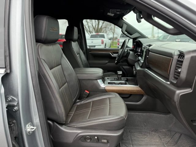 Used 2025 Chevrolet Silverado 1500 High Country AWD/4WD image 20