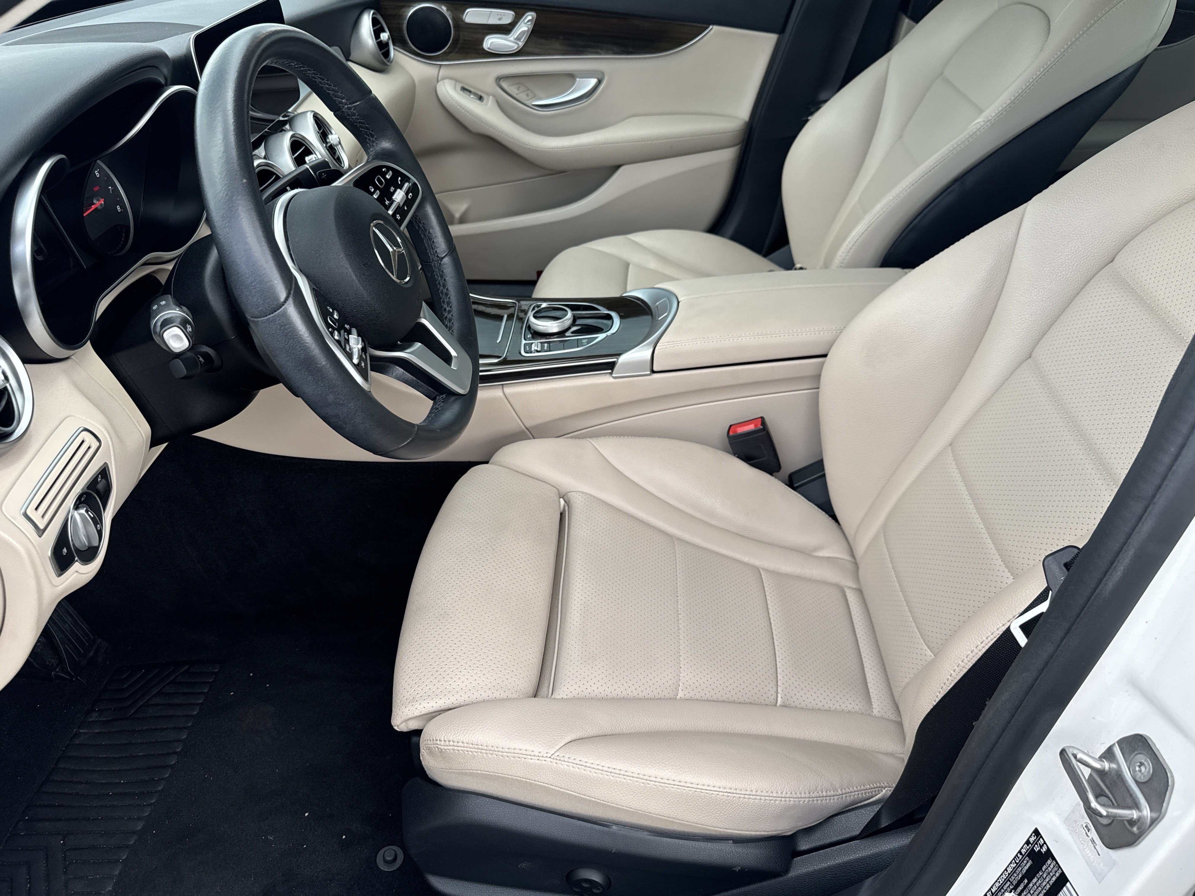 Used 2019 Mercedes-Benz C 300 Sedan image 10