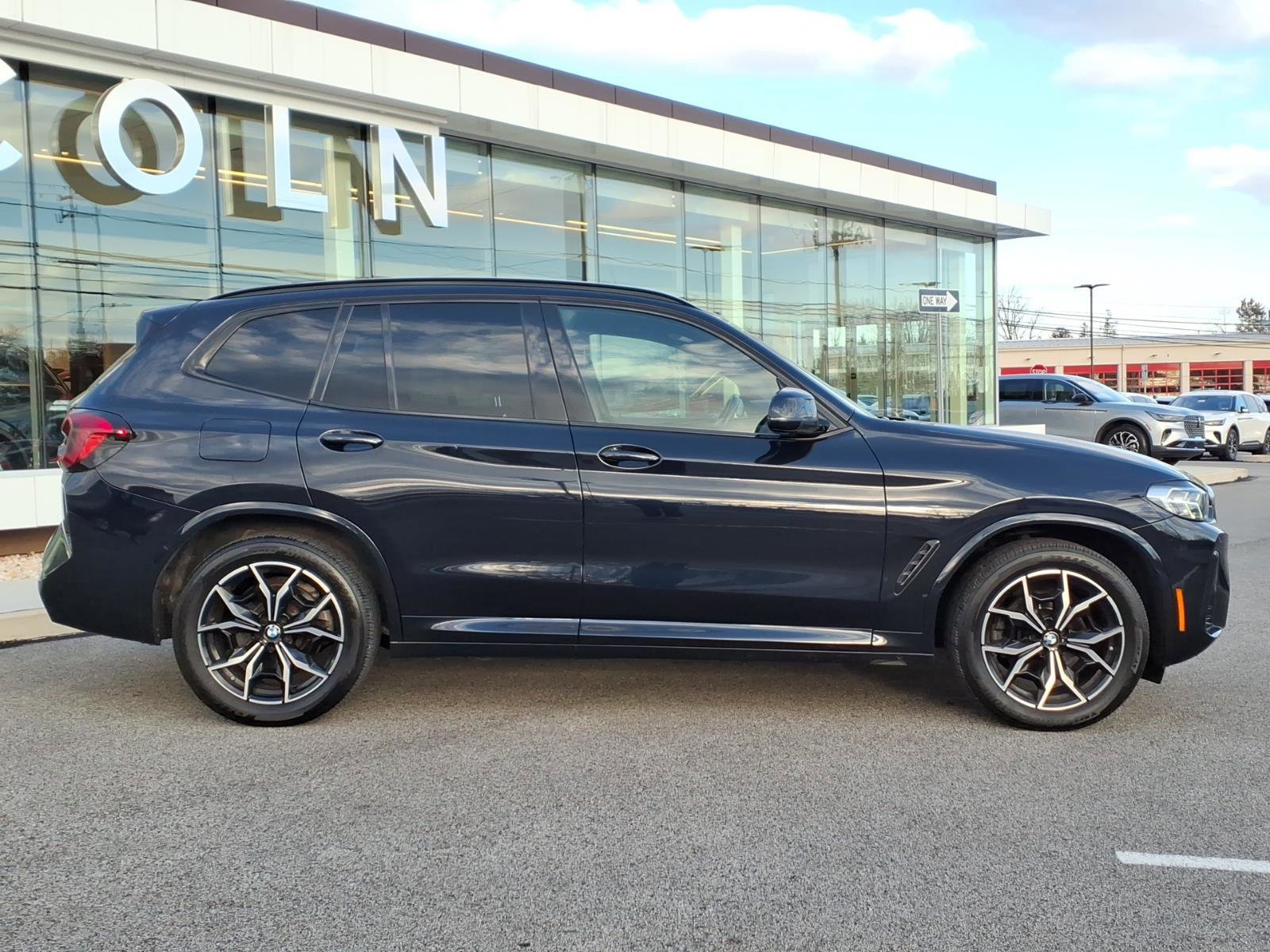 Used 2023 BMW X3 xDrive30i w/ M Sport Package image 6