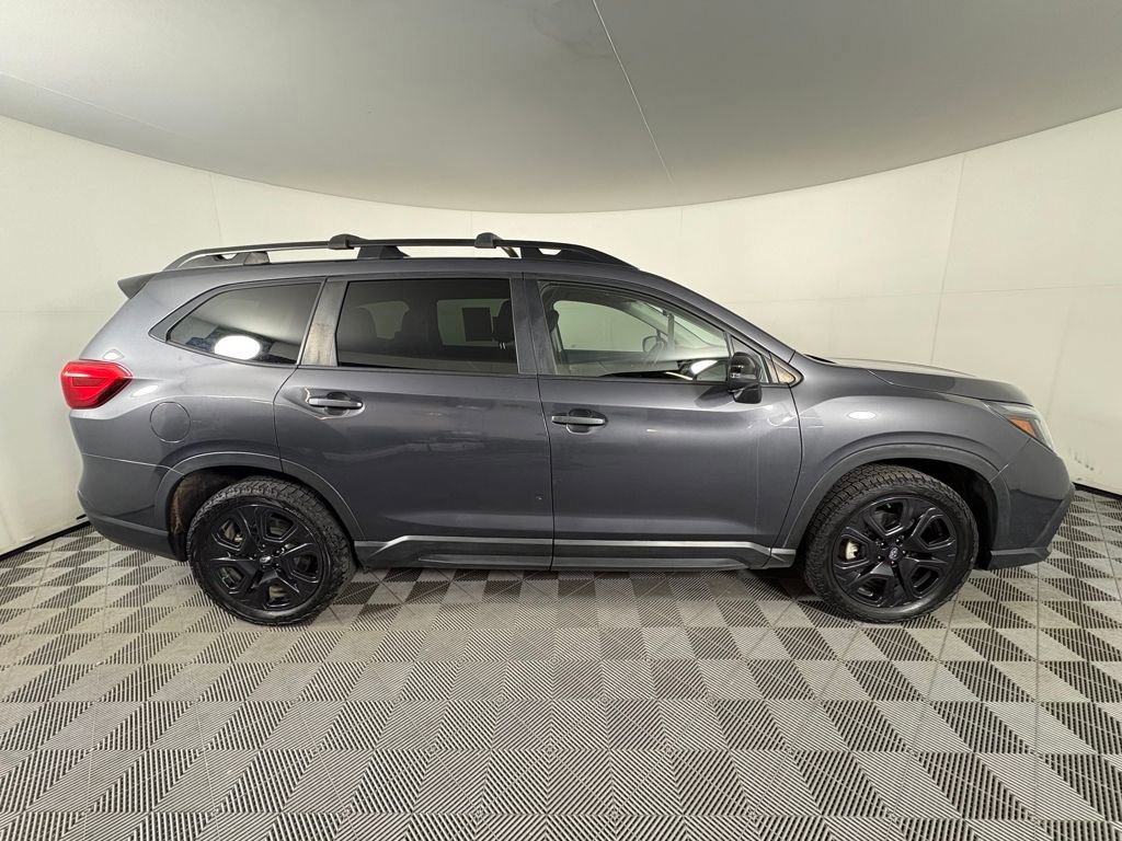 Used 2023 Subaru Ascent Onyx Edition image 6