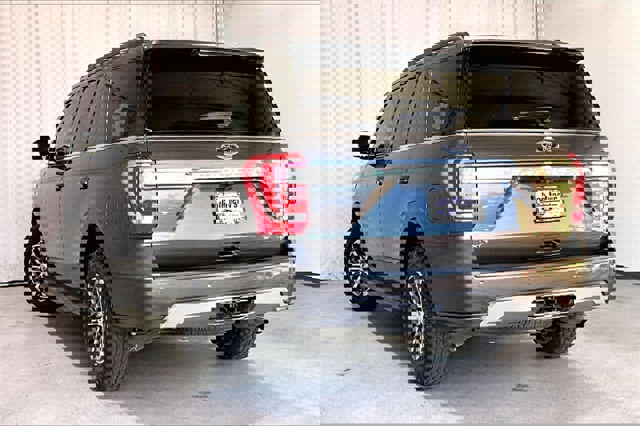 Certified 2021 Ford Expedition XLT image 2
