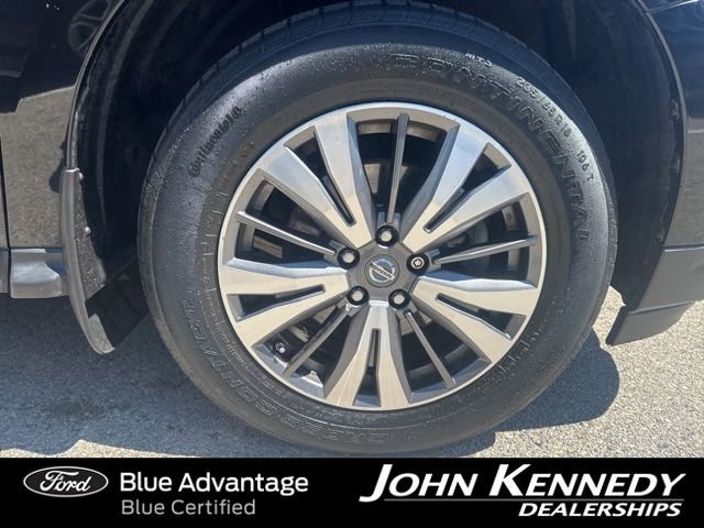 Used 2017 Nissan Pathfinder SL w/ SL Tech Package AWD/4WD image 5