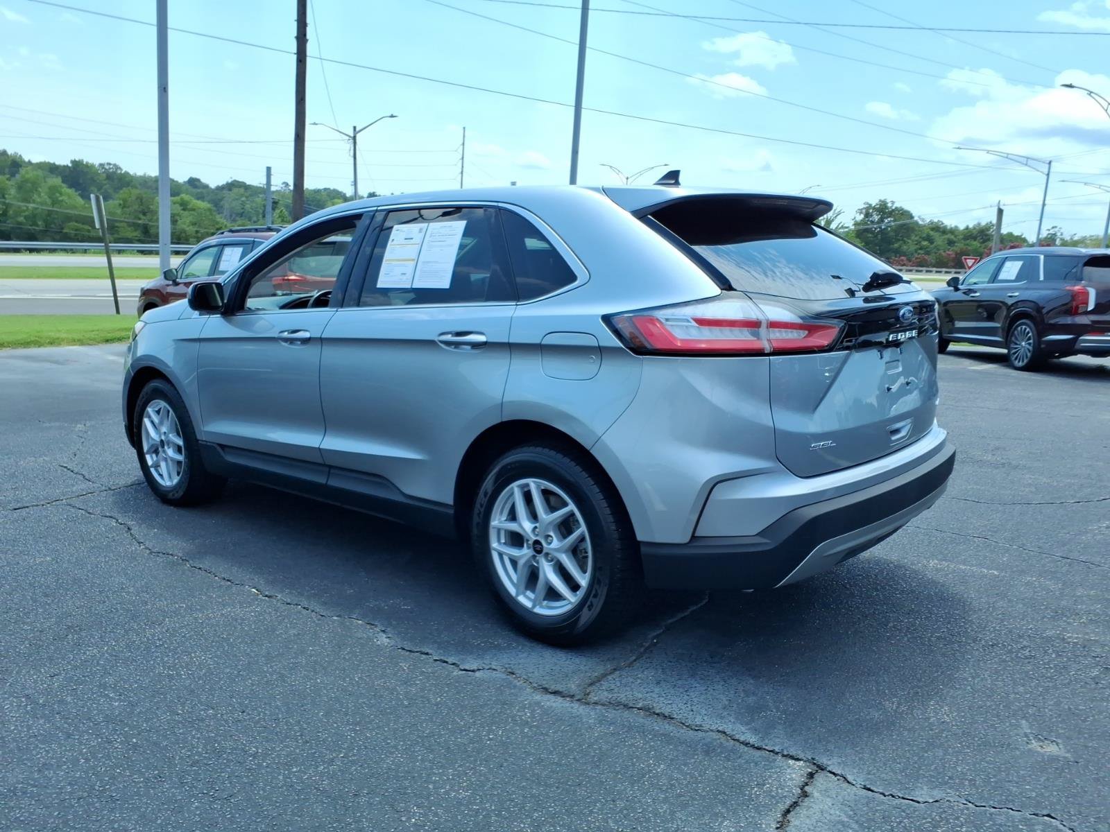 Certified 2024 Ford Edge SEL AWD/4WD image 6