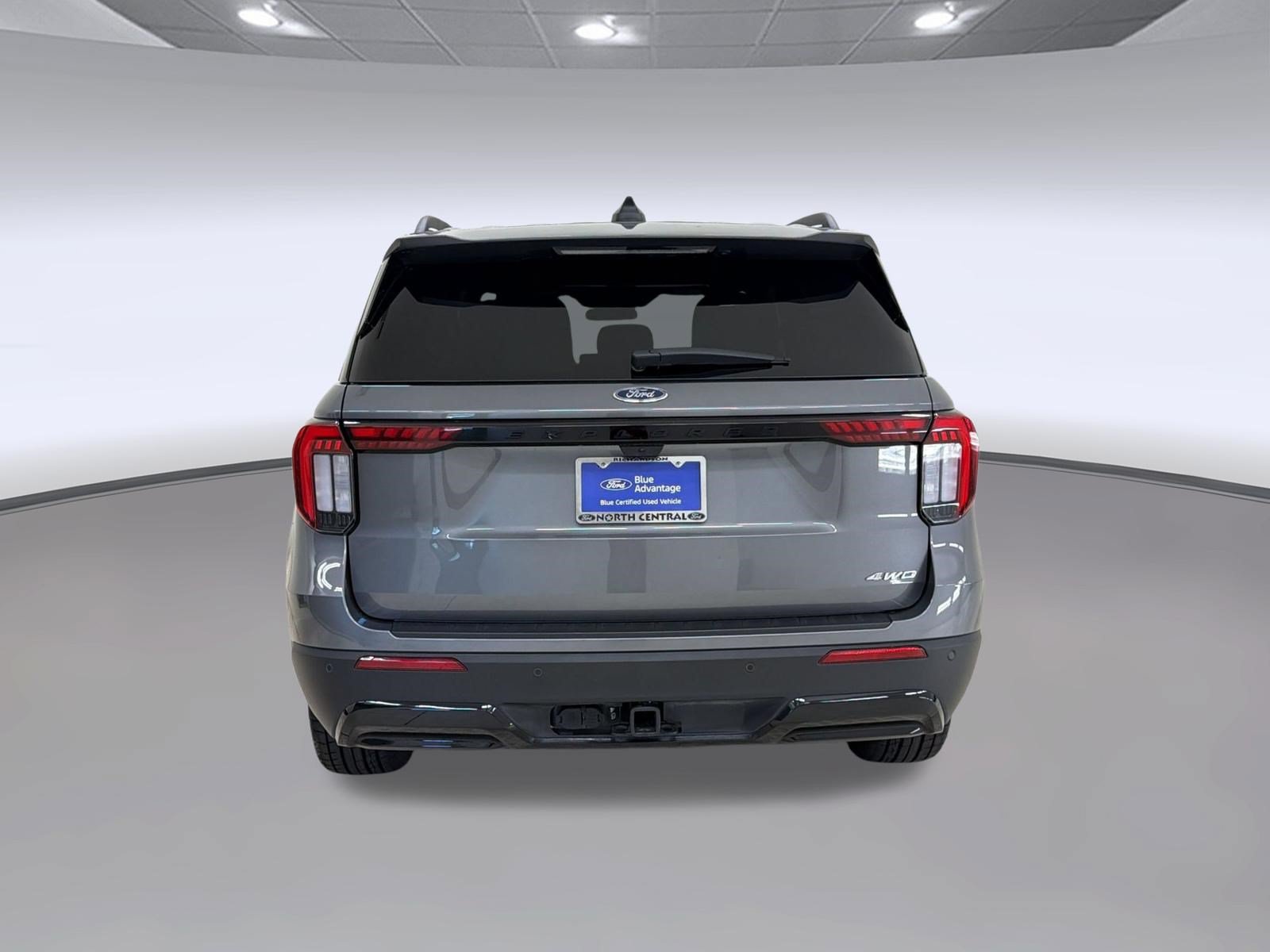 Certified 2025 Ford Explorer ST-Line w/ ST-Line Street Pack AWD/4WD image 10