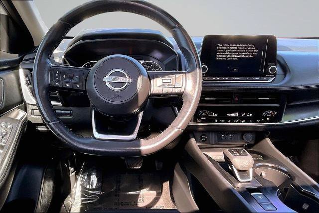 Used 2024 Nissan Rogue SV w/ SV Premium Package FWD image 5