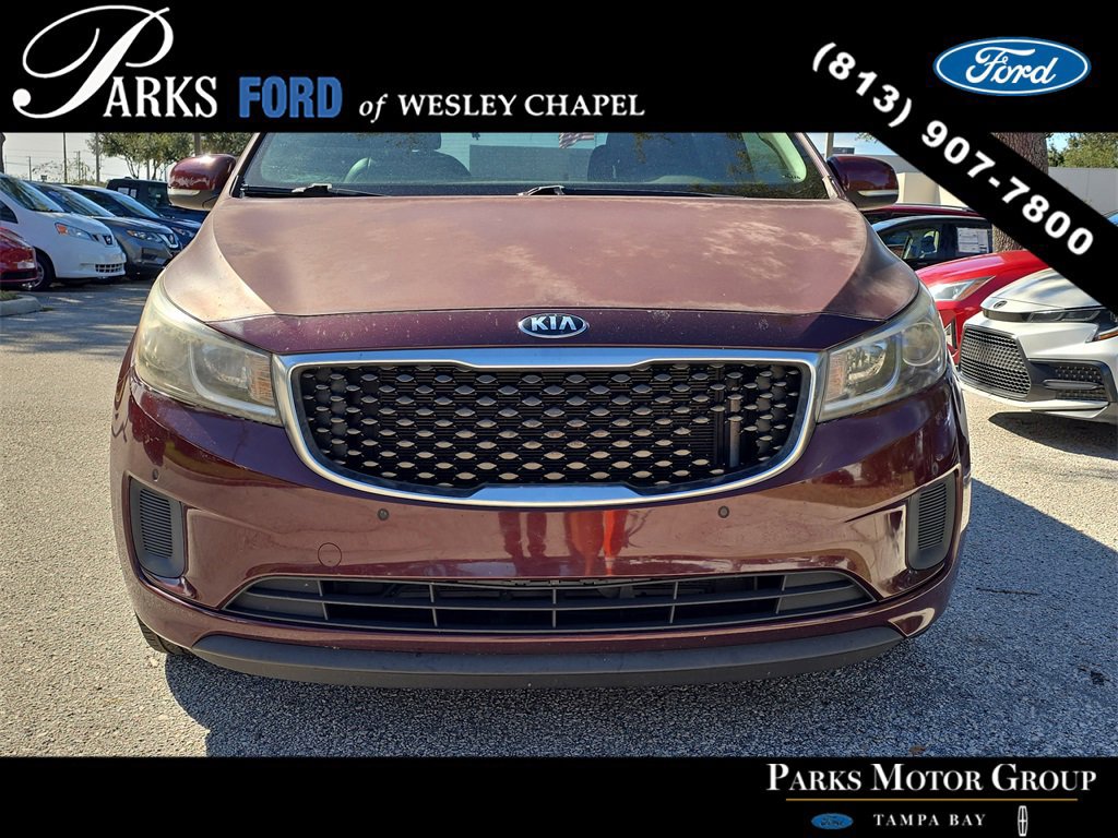 Used 2017 Kia Sedona LX w/ LX Essentials Premium Package image 6