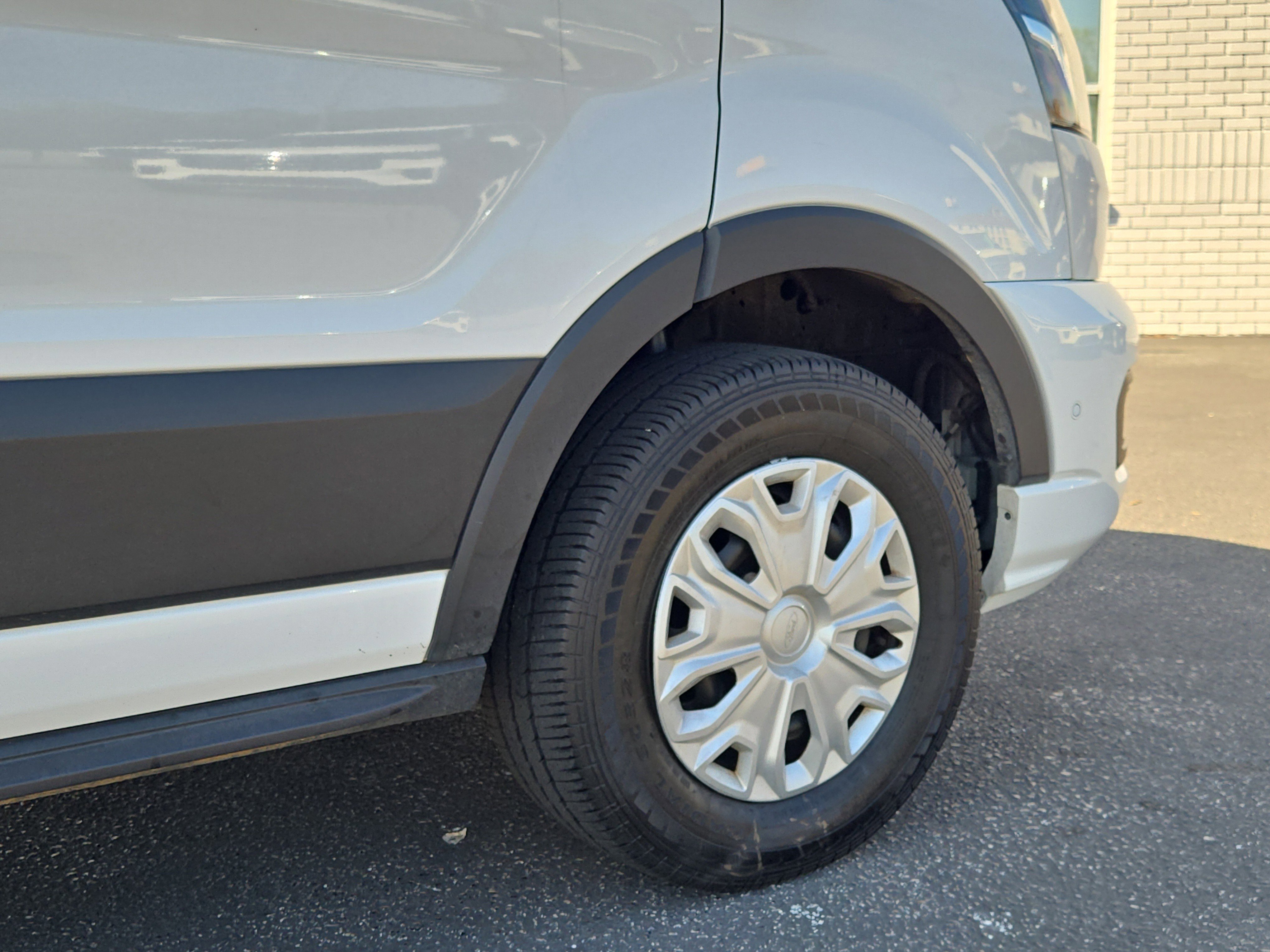 Certified 2023 Ford Transit 350 XLT image 12