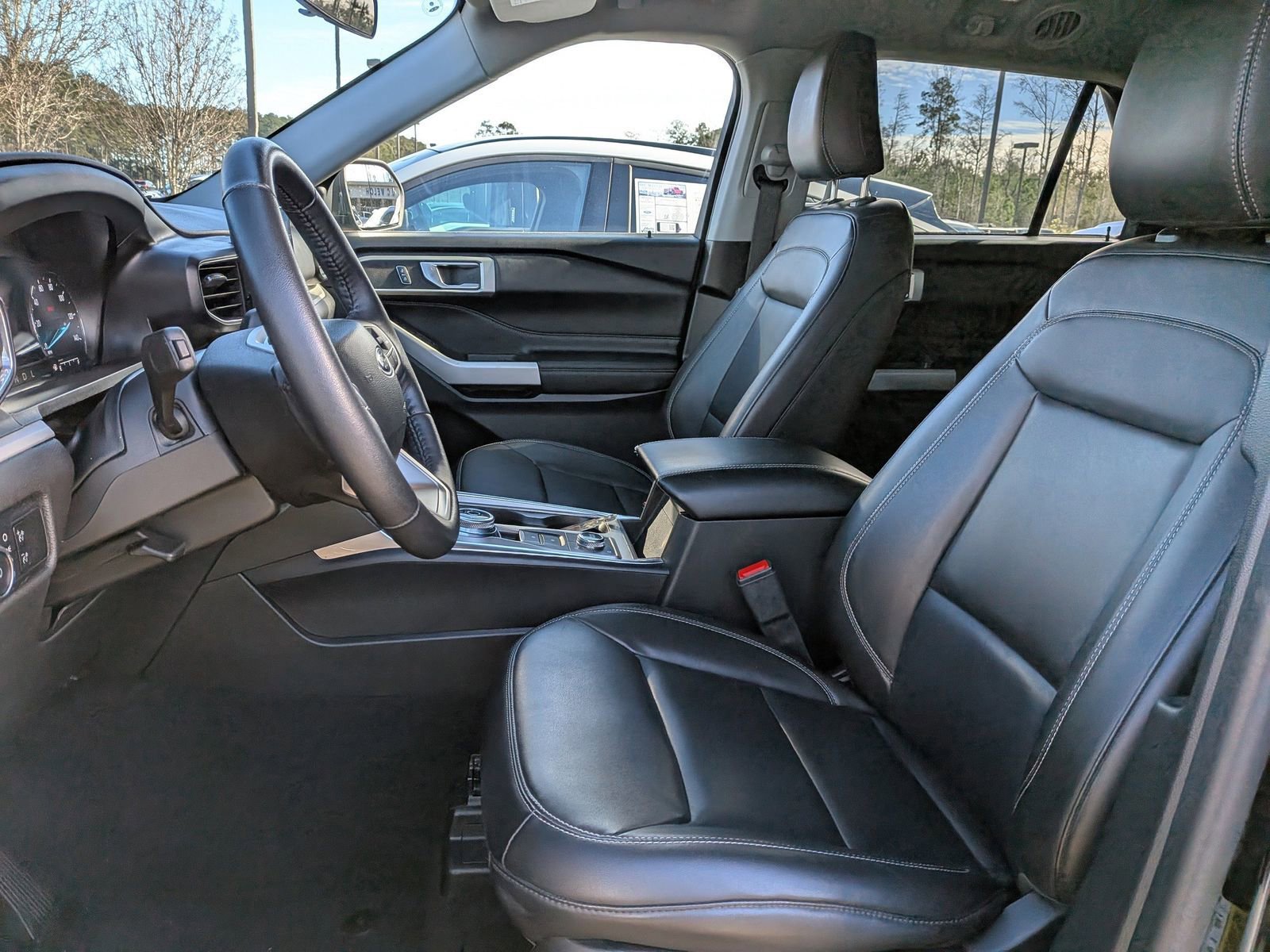 Certified 2023 Ford Explorer XLT w/ Equipment Group 202A image 23