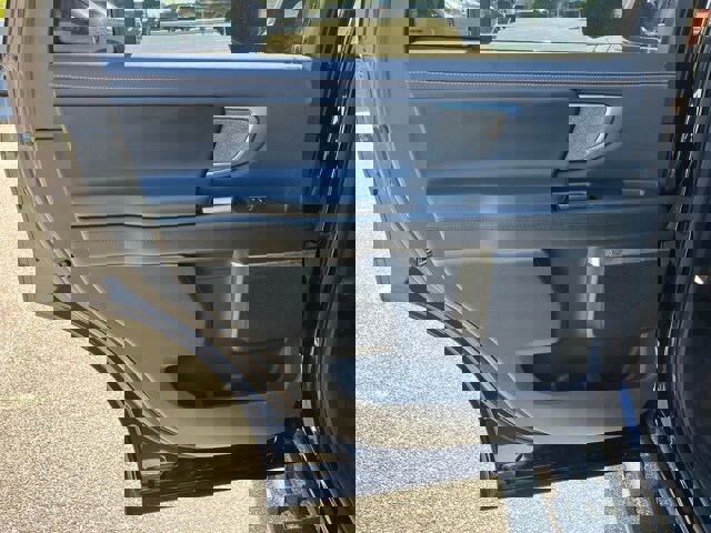 Certified 2025 Ford Expedition Tremor image 24