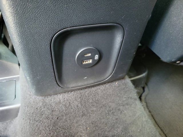 Certified 2020 Ford Escape SE image 16