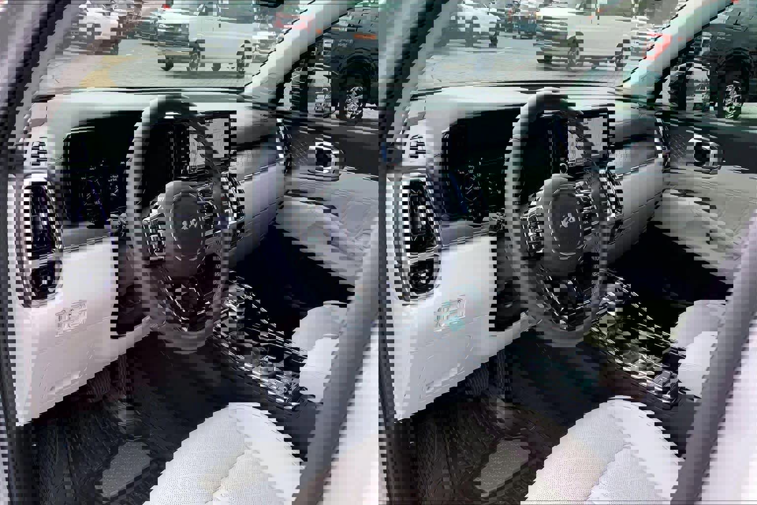 Used 2023 Kia Sorento SX image 17