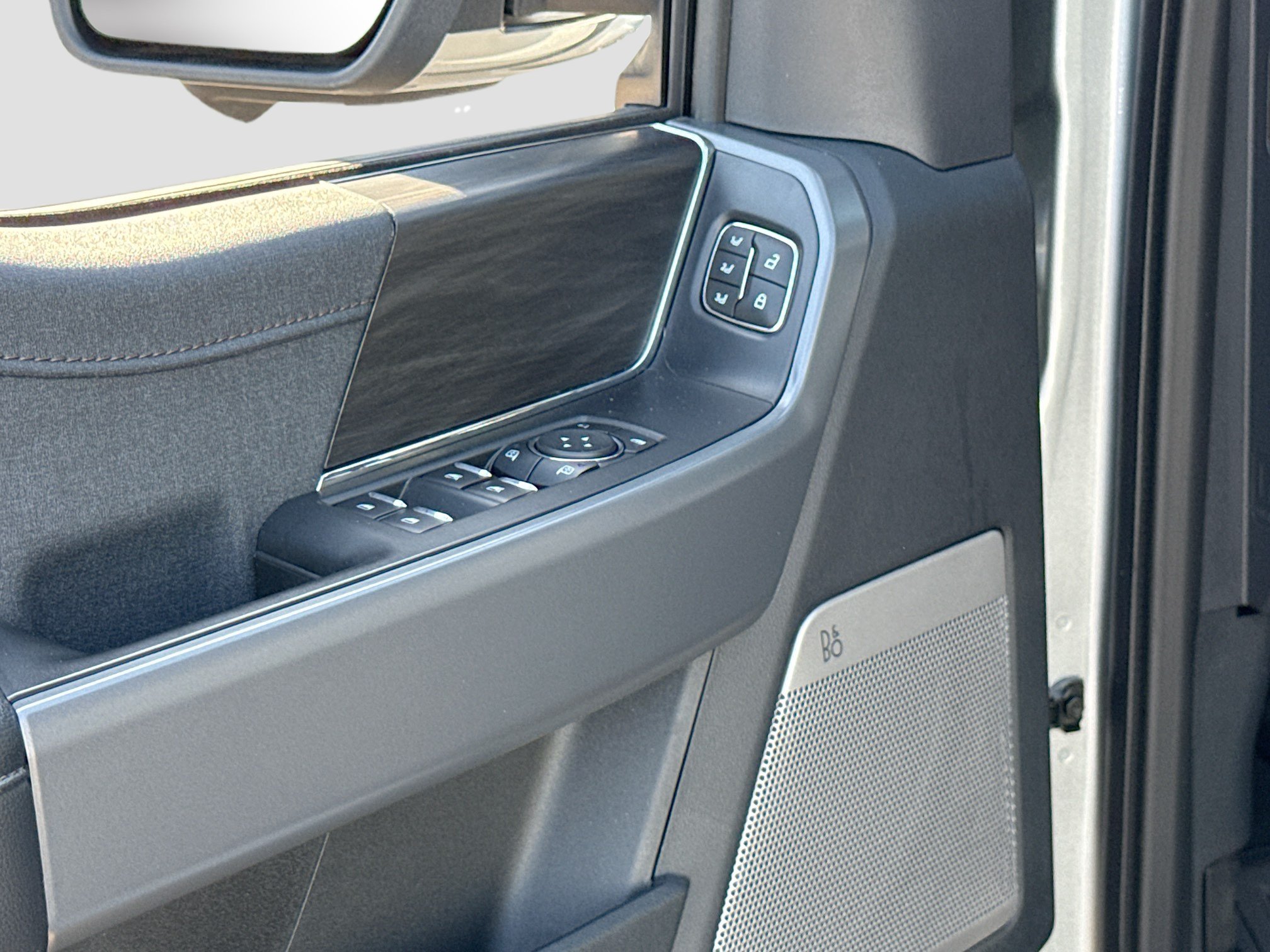 Certified 2024 Ford F150 Lariat AWD/4WD image 8