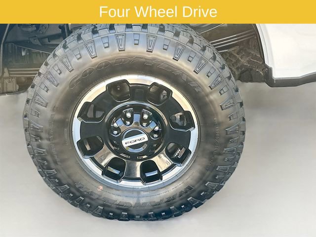 Certified 2025 Ford F350 Platinum w/ Tremor Off-Road Package AWD/4WD image 6