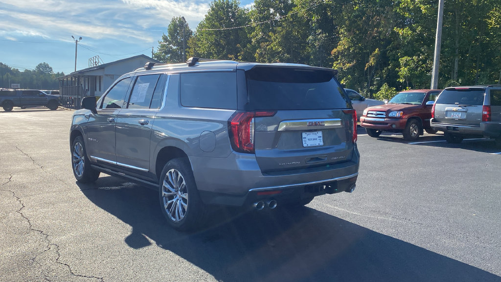 Used 2022 GMC Yukon XL Denali w/ Advanced Technology Package RWD image 7