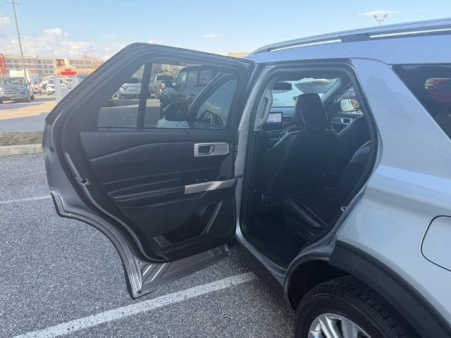 Certified 2022 Ford Explorer Limited w/ Equipment Group 301A image 12