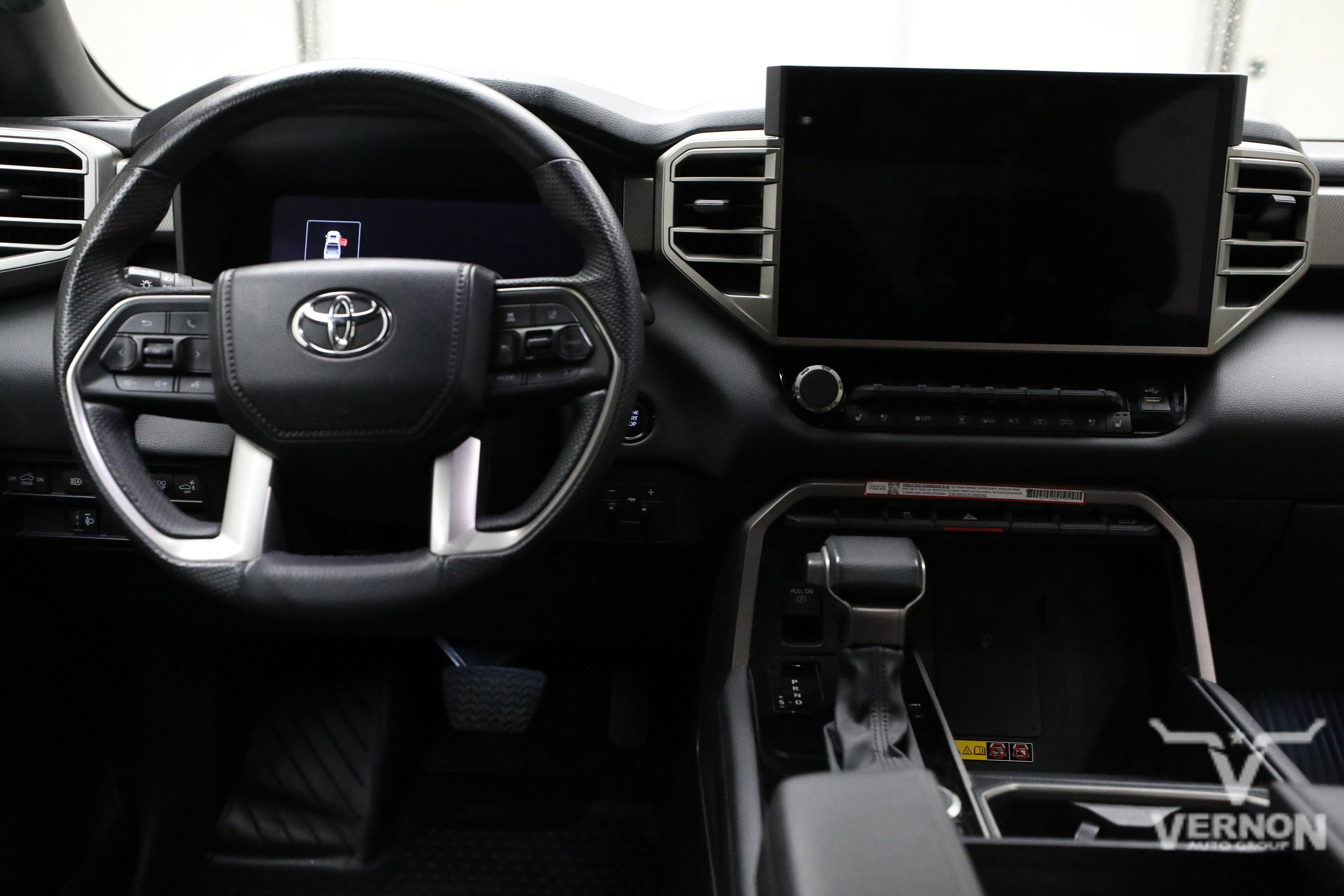 Used 2025 Toyota Tundra Limited w/ Power Package AWD/4WD image 21