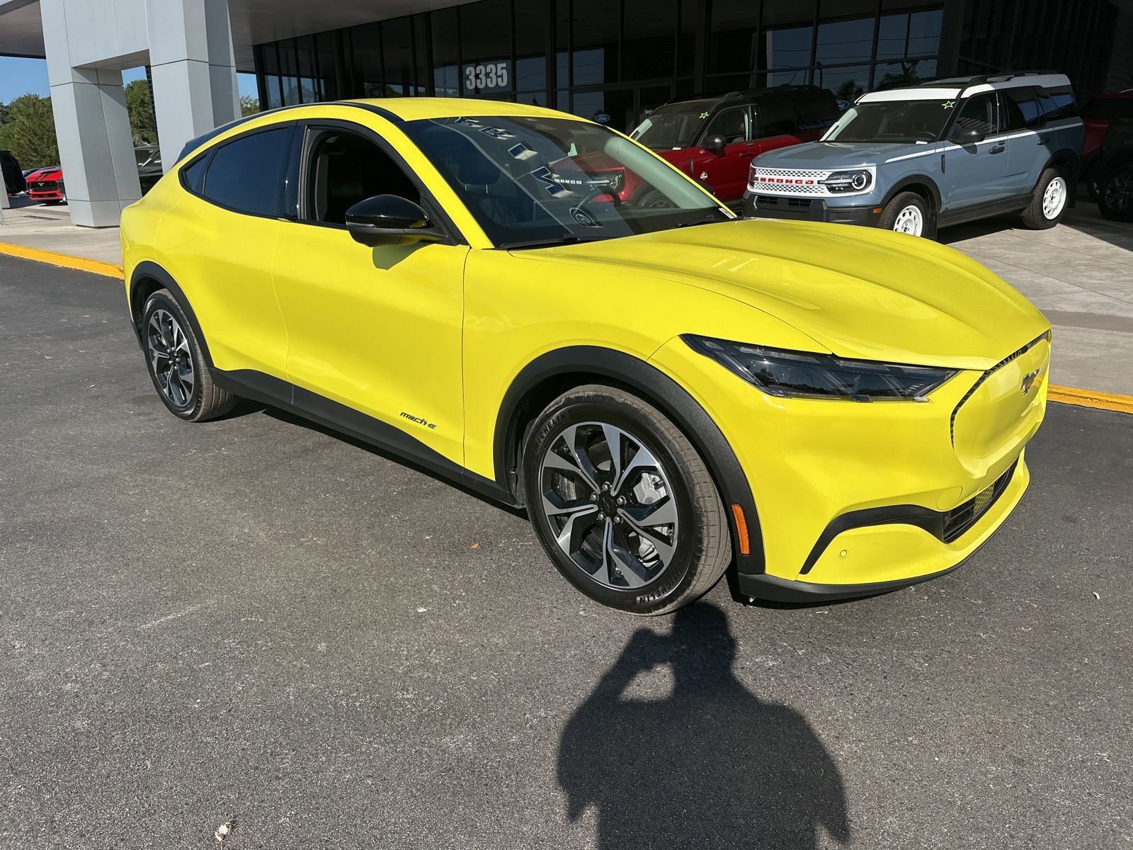 Certified 2025 Ford Mustang Mach-E Select w/ Comfort Package Lite RWD image 2