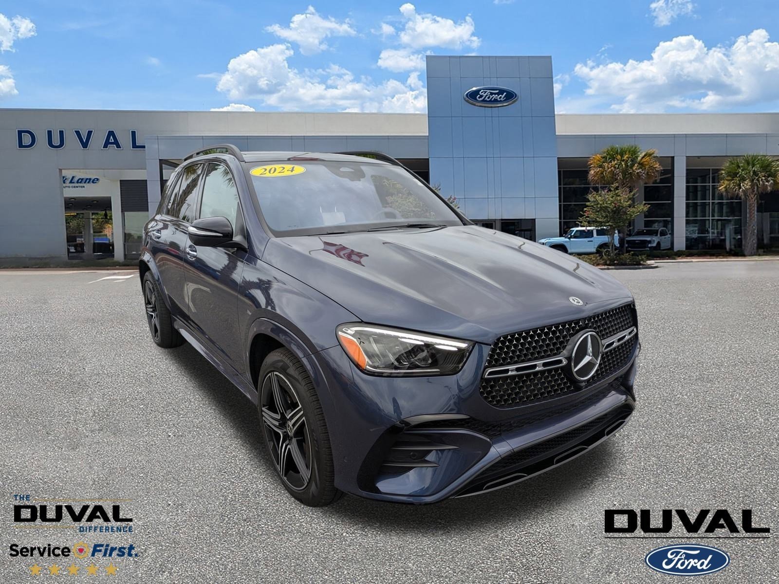 Used 2024 Mercedes-Benz GLE 450e 4MATIC image 1