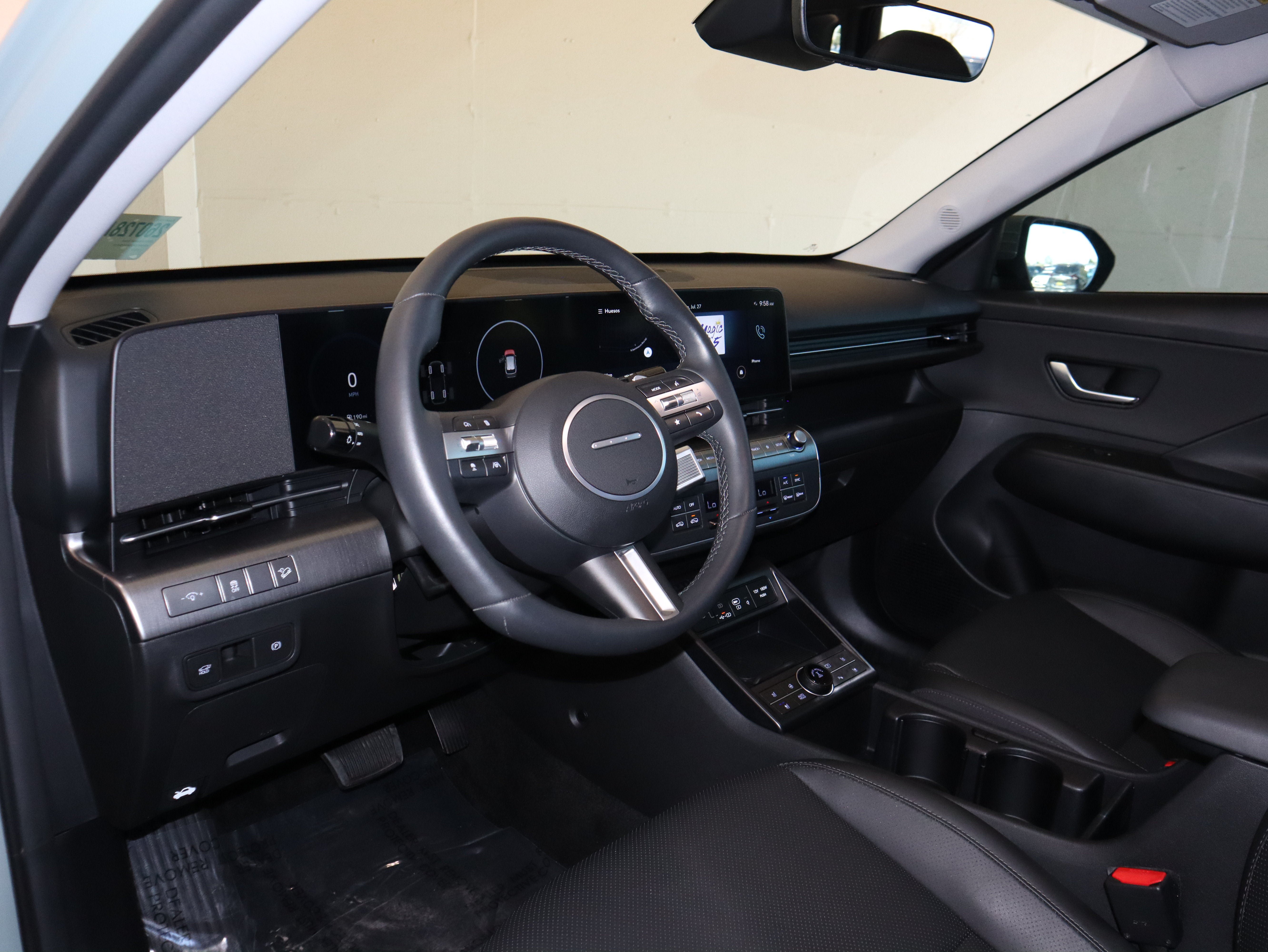 Used 2024 Hyundai Kona Limited AWD/4WD image 21