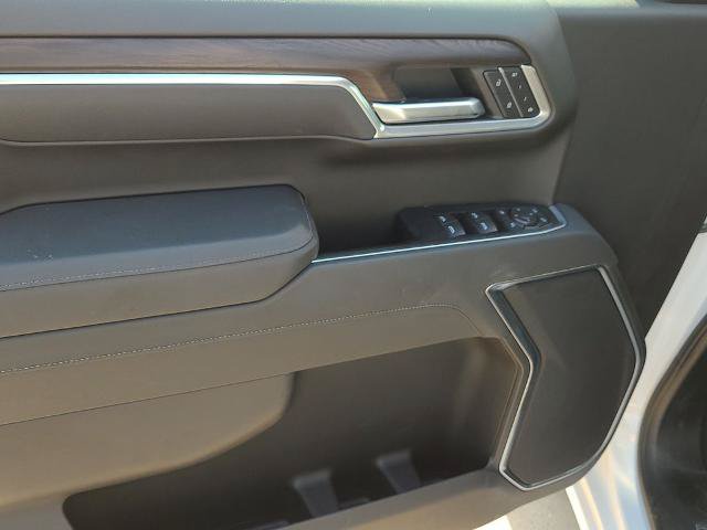 Used 2026 GMC Sierra 1500 SLT AWD/4WD image 19