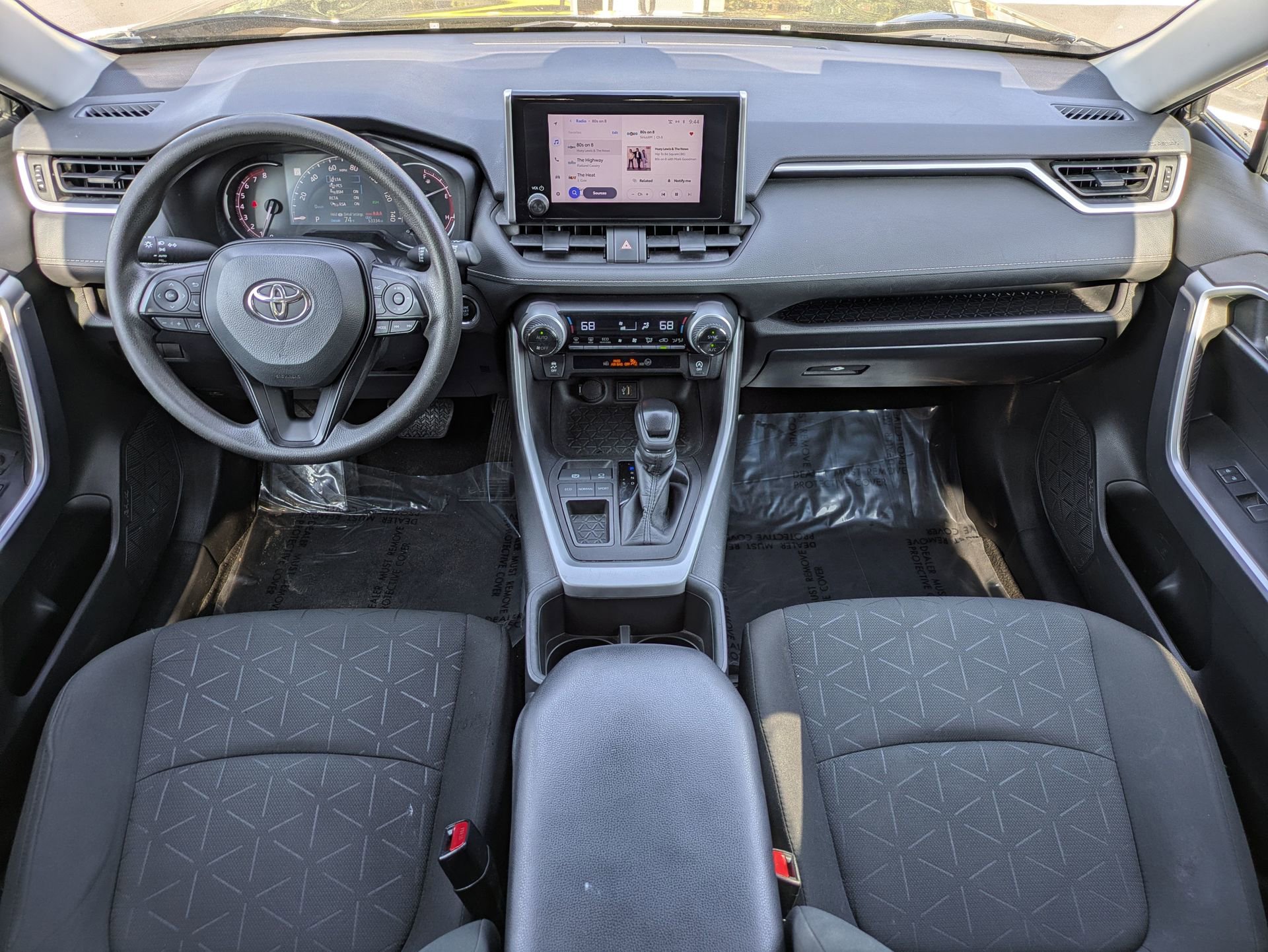 Used 2023 Toyota RAV4 XLE FWD image 18