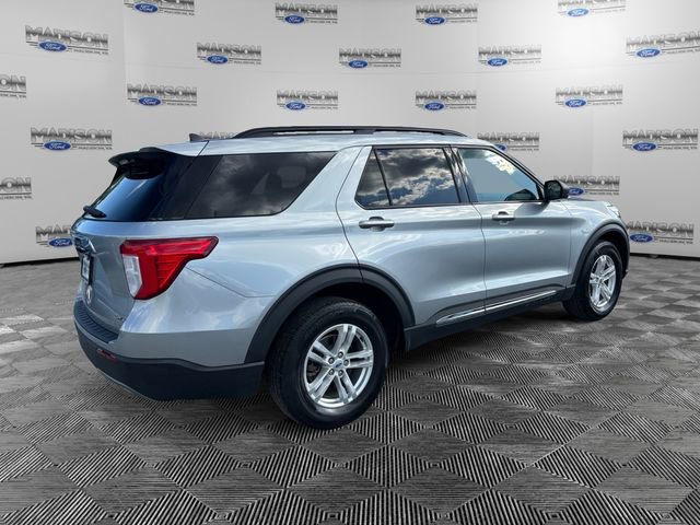 Certified 2023 Ford Explorer XLT w/ Equipment Group 202A AWD/4WD image 5