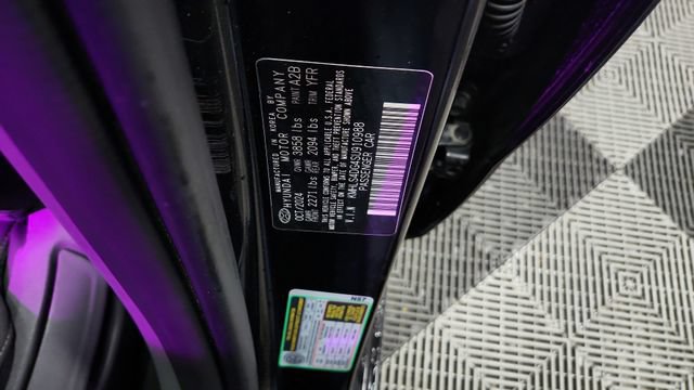 Used 2025 Hyundai Elantra SEL FWD image 25
