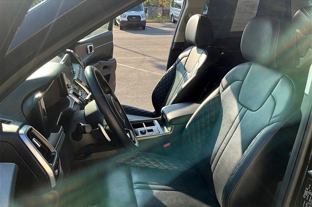 Used 2023 Kia Sorento SX image 24