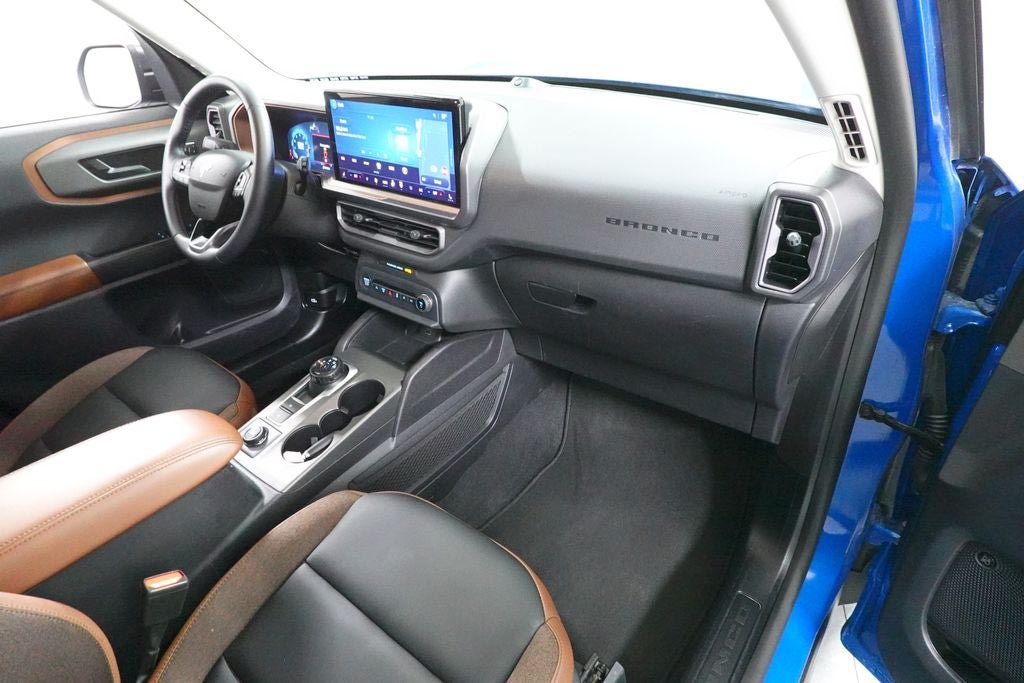 Certified 2025 Ford Bronco Sport Outer Banks w/ Outer Banks Tech Package+ AWD/4WD image 35