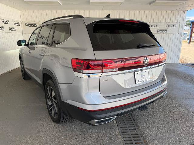 Used 2024 Volkswagen Atlas SE FWD image 2