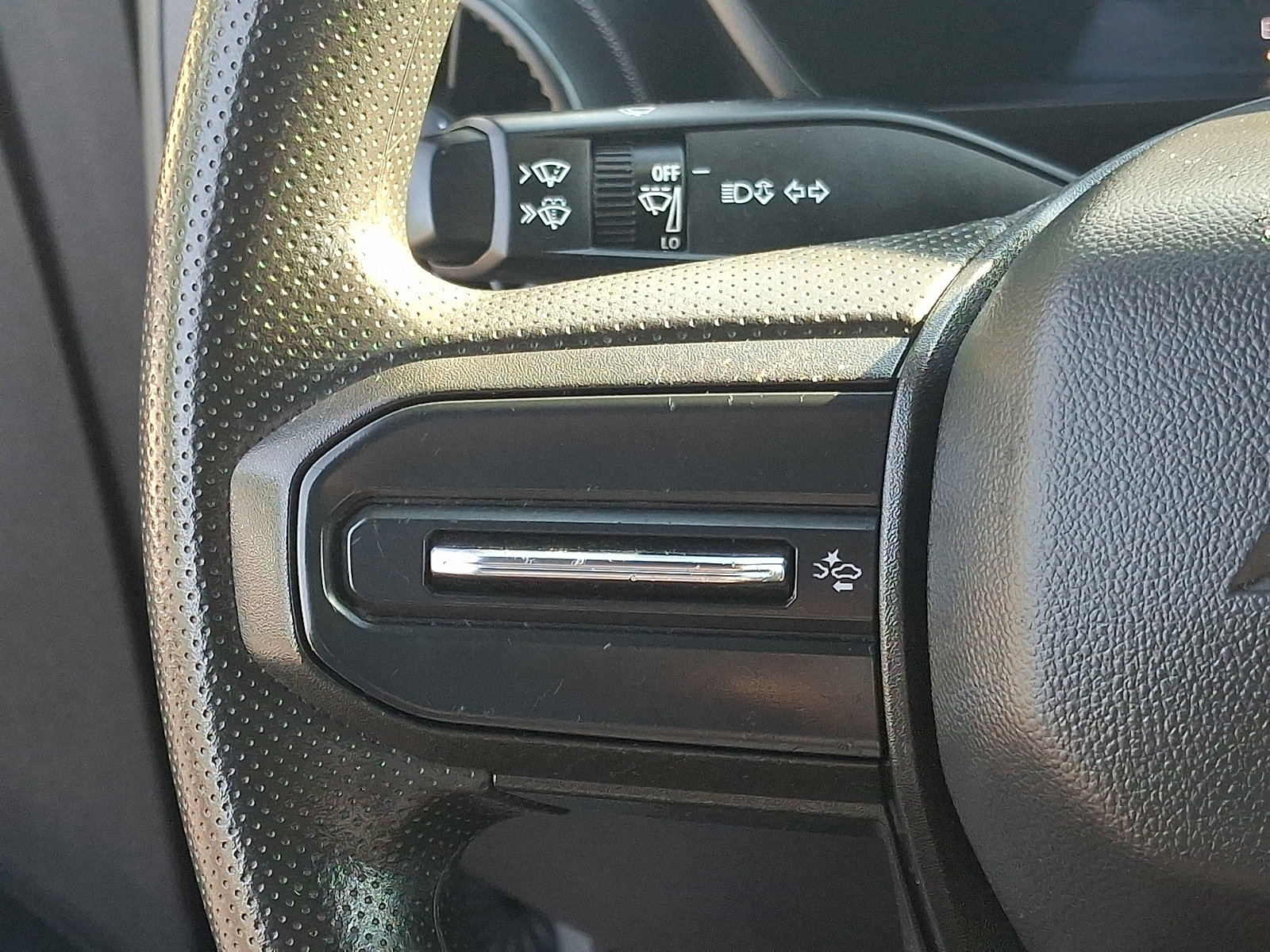 Used 2023 Chevrolet Colorado W/T RWD image 20