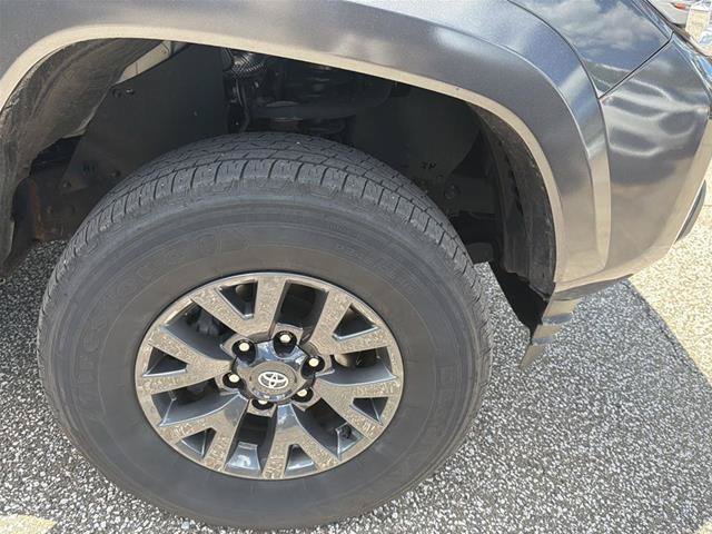 Used 2023 Toyota Tacoma SR5 w/ Technology Package AWD/4WD image 7