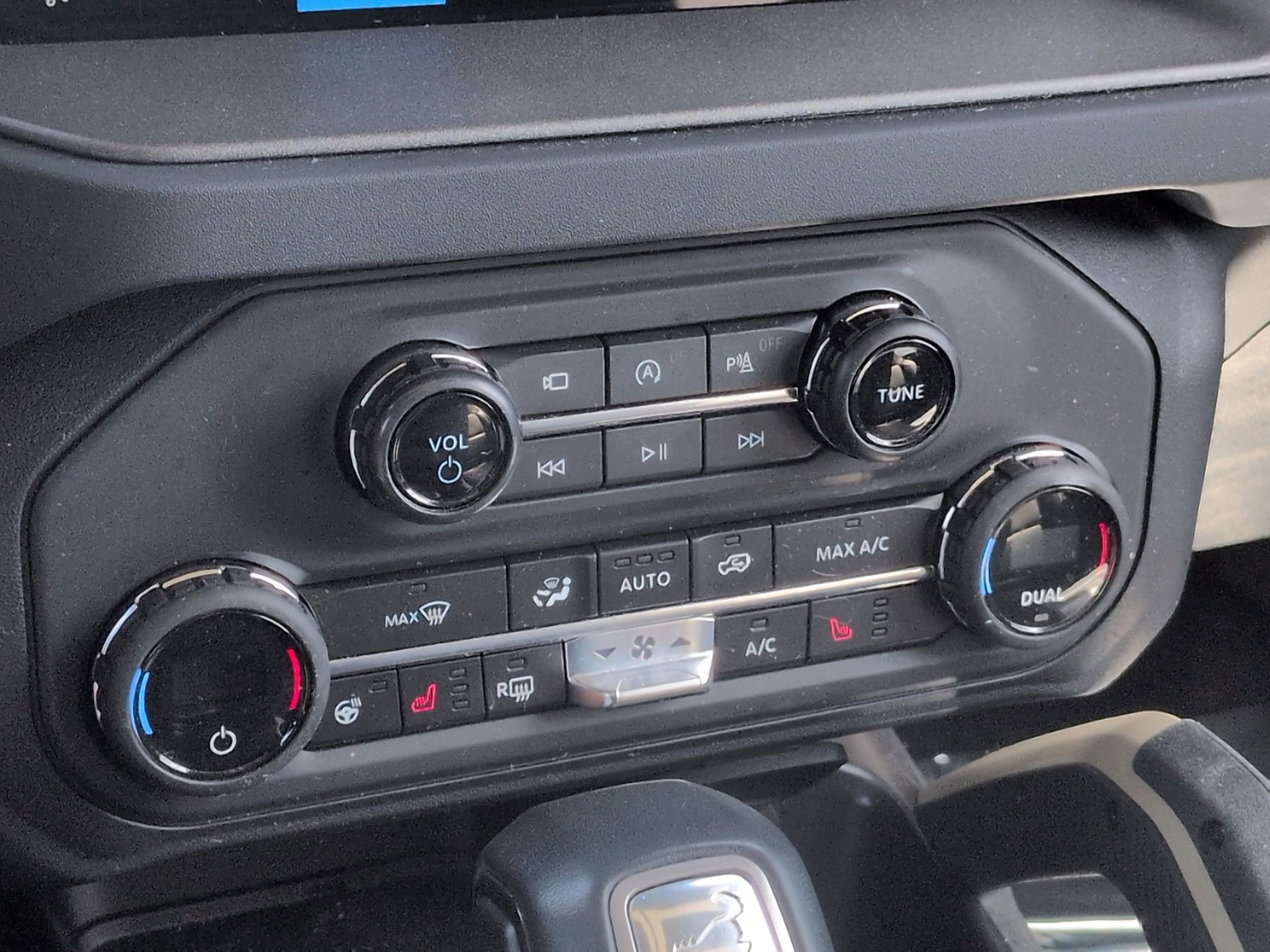 Certified 2025 Ford Bronco Badlands AWD/4WD image 26