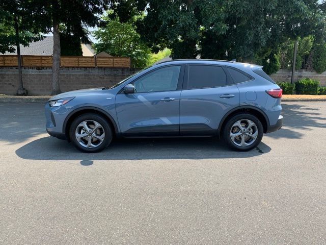 Certified 2025 Ford Escape ST-Line Select w/ Tech Pack #1 AWD/4WD image 2