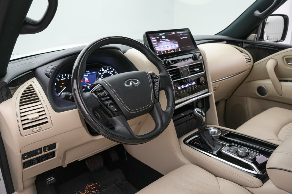 Used 2024 INFINITI QX80 Sensory w/ Cargo Package AWD/4WD image 12
