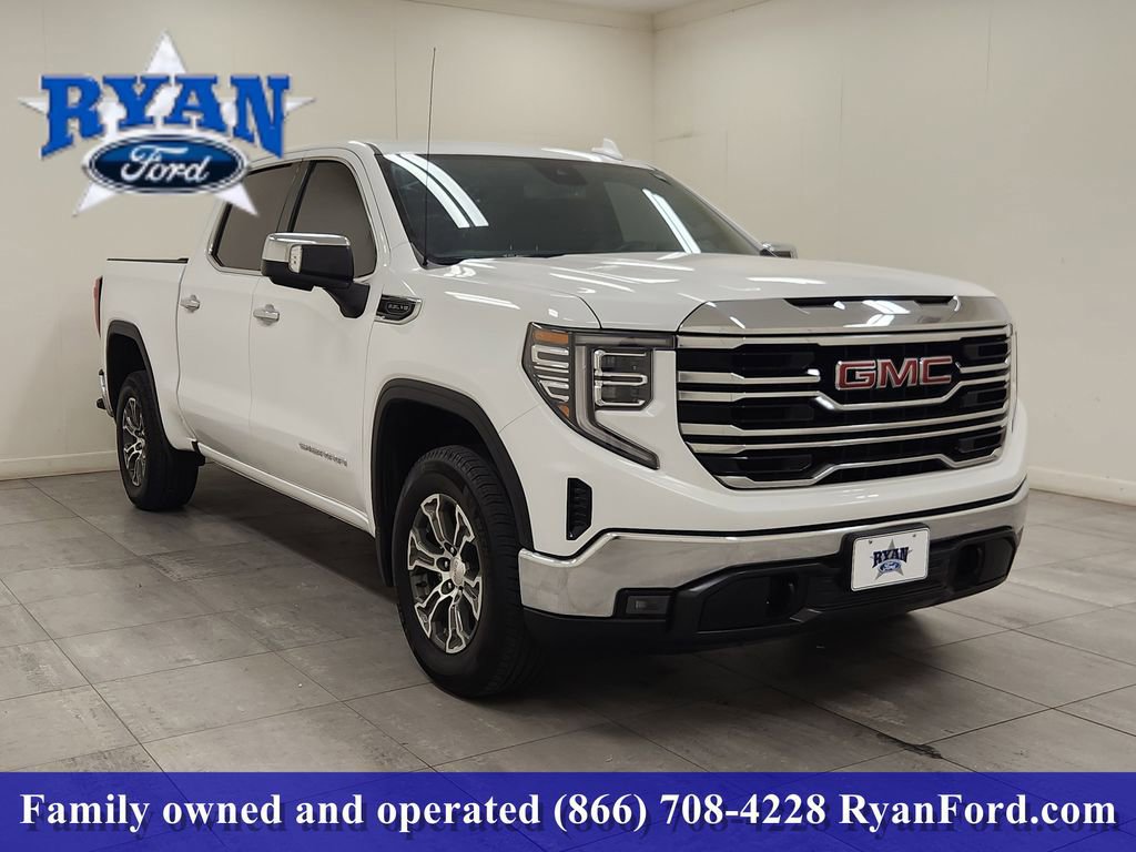 Used 2025 GMC Sierra 1500 SLT image 4