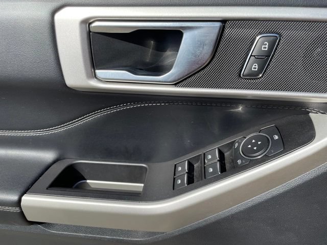 Certified 2020 Ford Explorer XLT w/ Equipment Group 202A AWD/4WD image 17