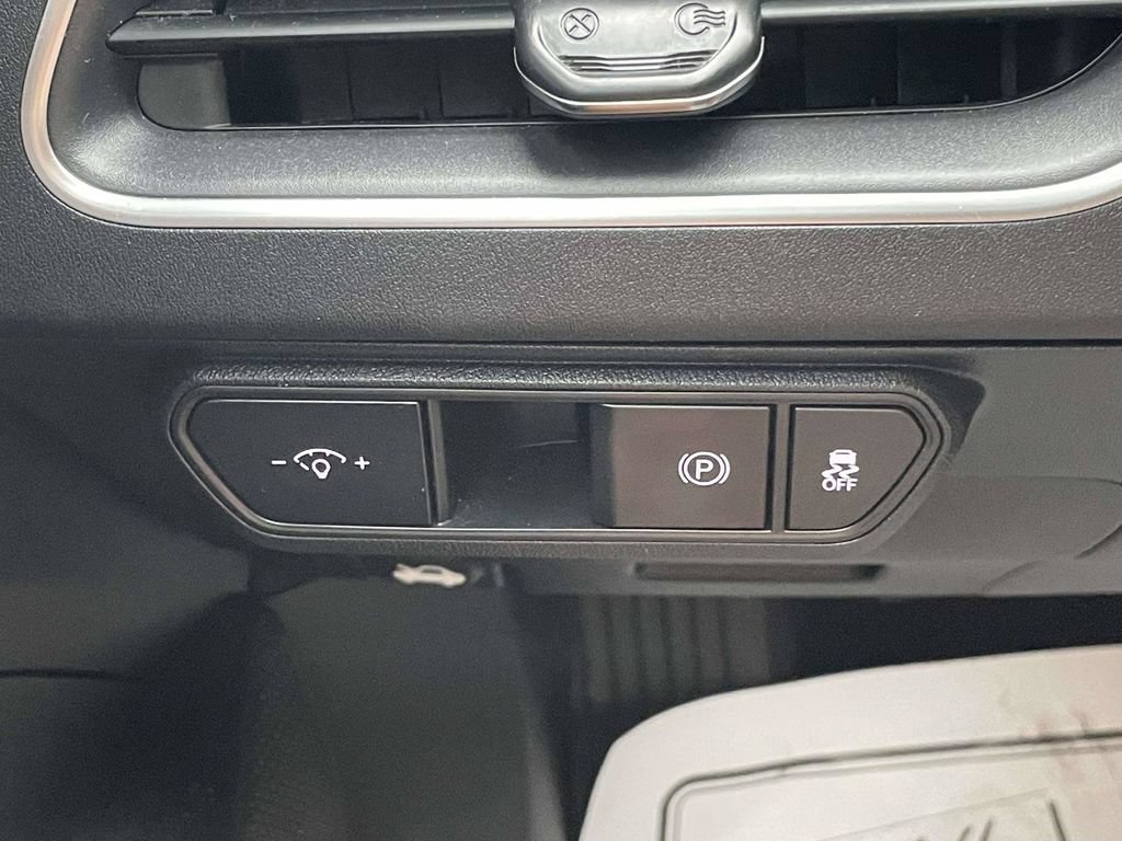 Used 2025 Kia K4 FWD image 27