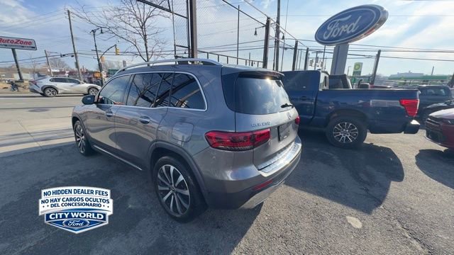 Used 2022 Mercedes-Benz GLB 250 w/ Premium Package Lite image 3