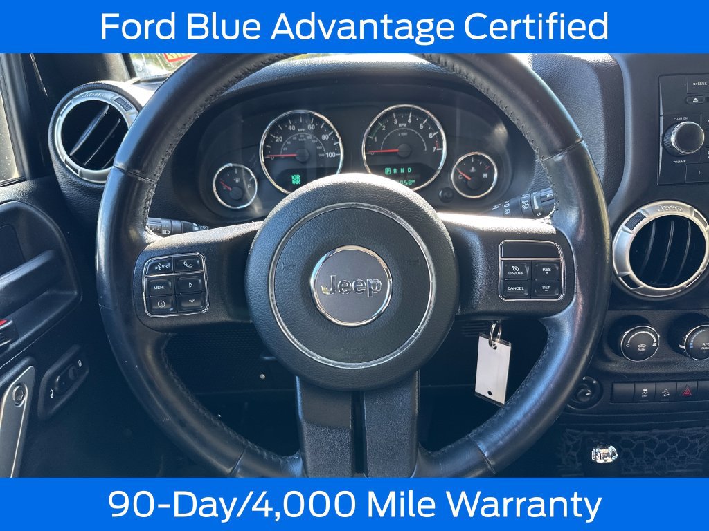 Used 2018 Jeep Wrangler Unlimited Sahara w/ Connectivity Group AWD/4WD image 22