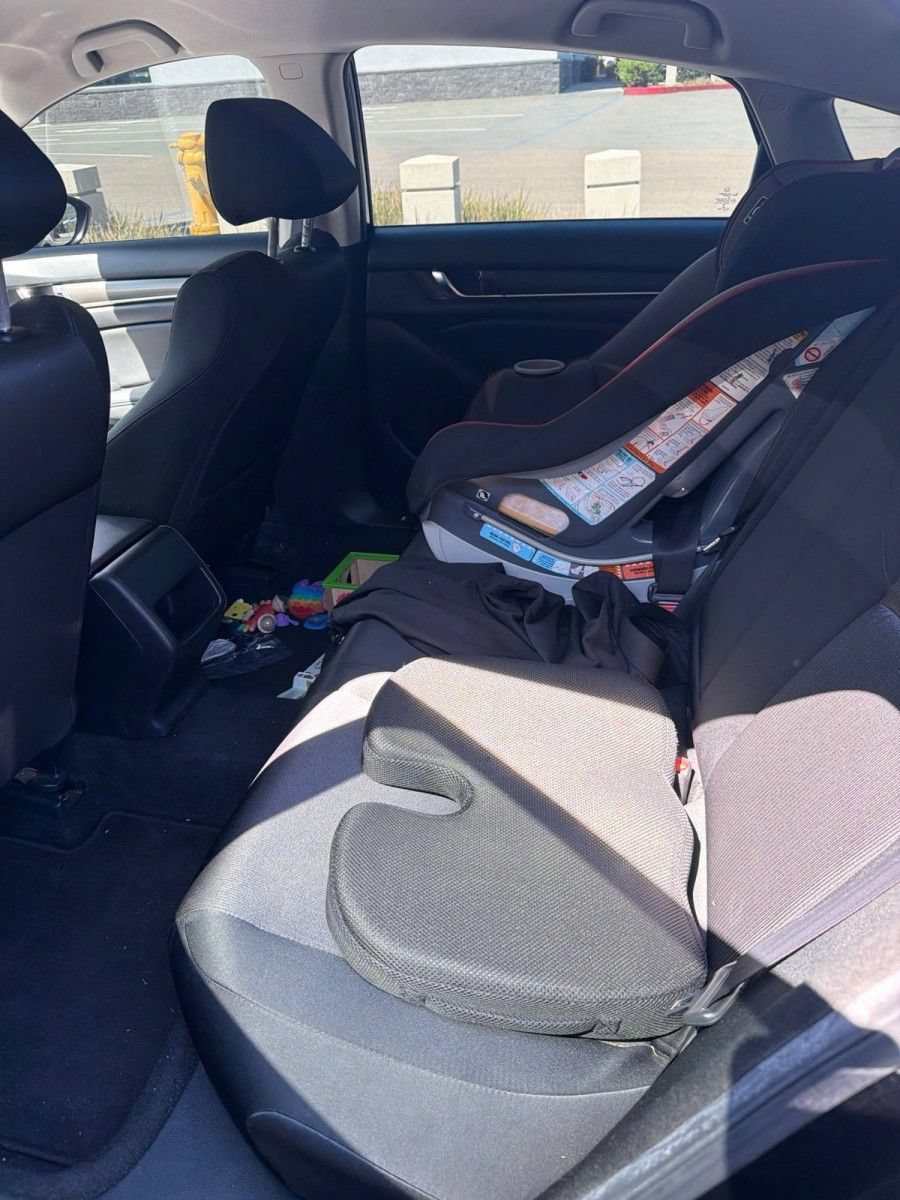 Used 2019 Honda Accord LX image 10