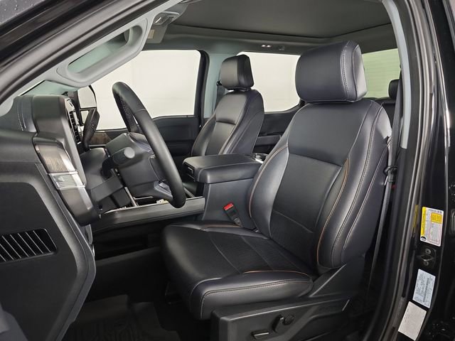 Certified 2025 Ford F350 Lariat w/ Black Appearance Package image 19