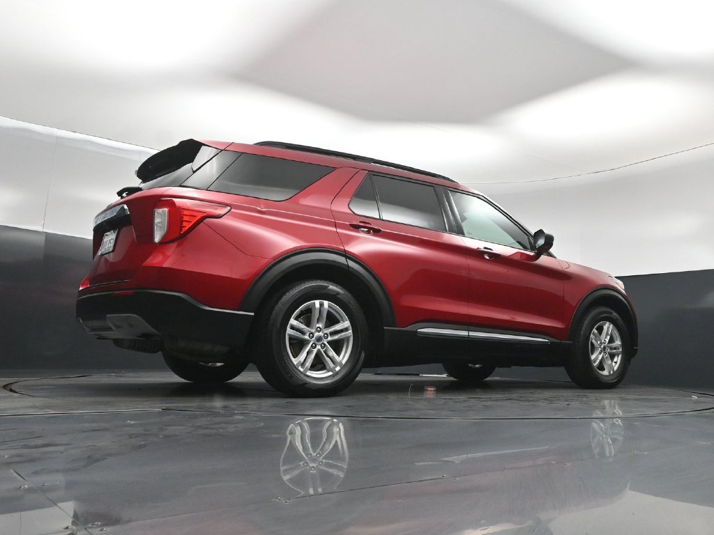 Certified 2021 Ford Explorer XLT w/ Equipment Group 202A RWD image 48