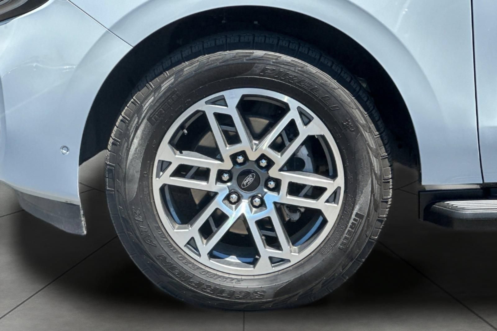 Certified 2025 Ford Expedition Max Active AWD/4WD image 32