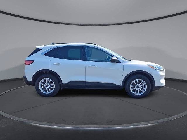Certified 2022 Ford Escape SE w/ Convenience Package AWD/4WD image 9