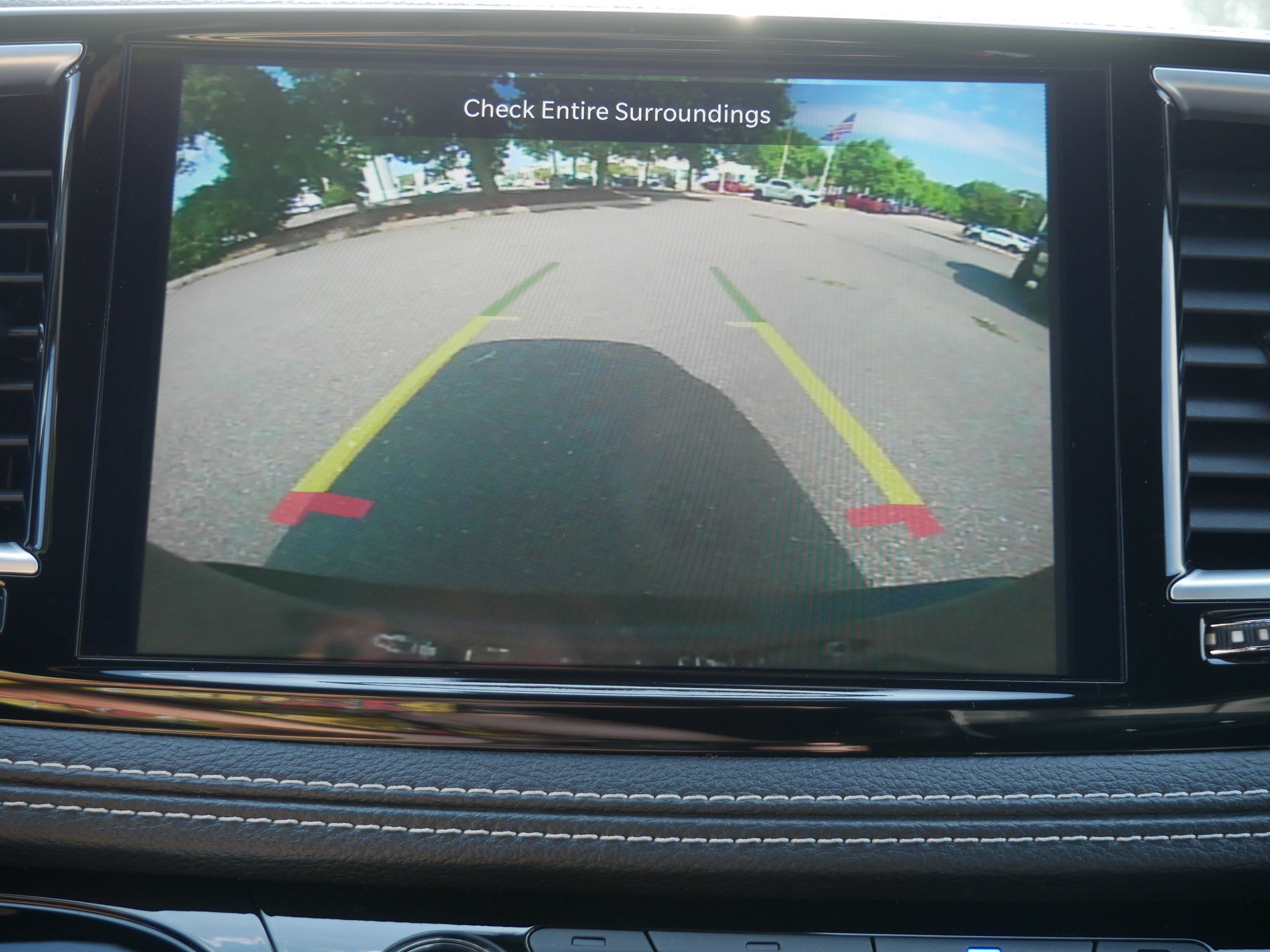 Used 2026 Chrysler Pacifica Limited w/ S Appearance Package FWD image 33