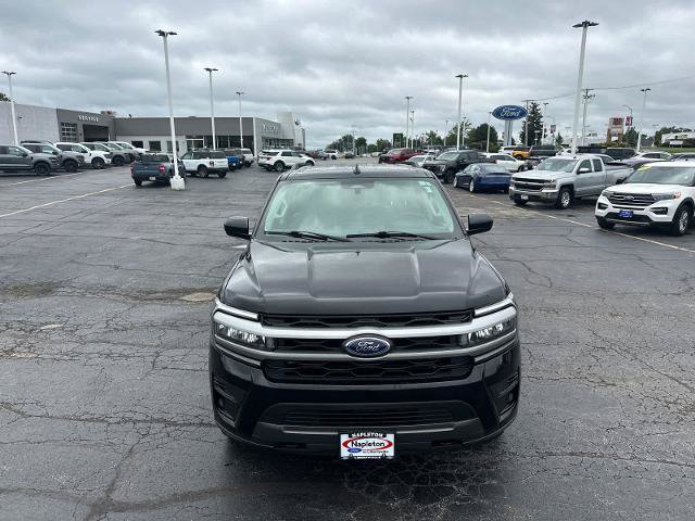 Certified 2022 Ford Expedition XLT AWD/4WD image 3