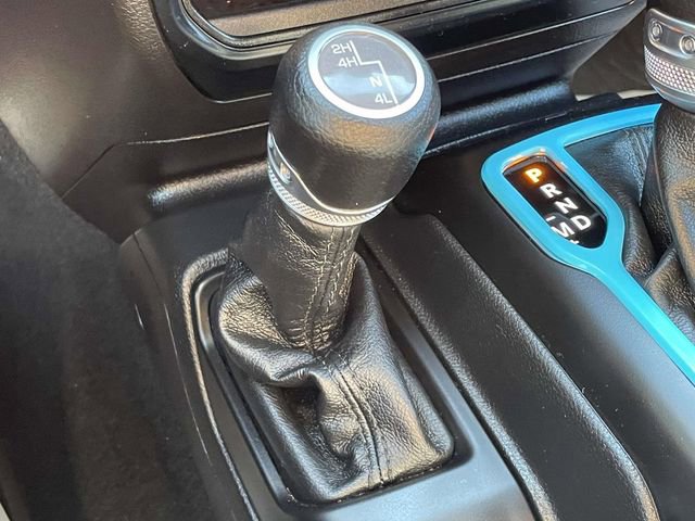 Used 2023 Jeep Gladiator Willys image 30